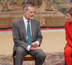 Don Felipe y la presidenta de la Federación Española de Baloncesto, Elisa Aguilar, durante la audiencia